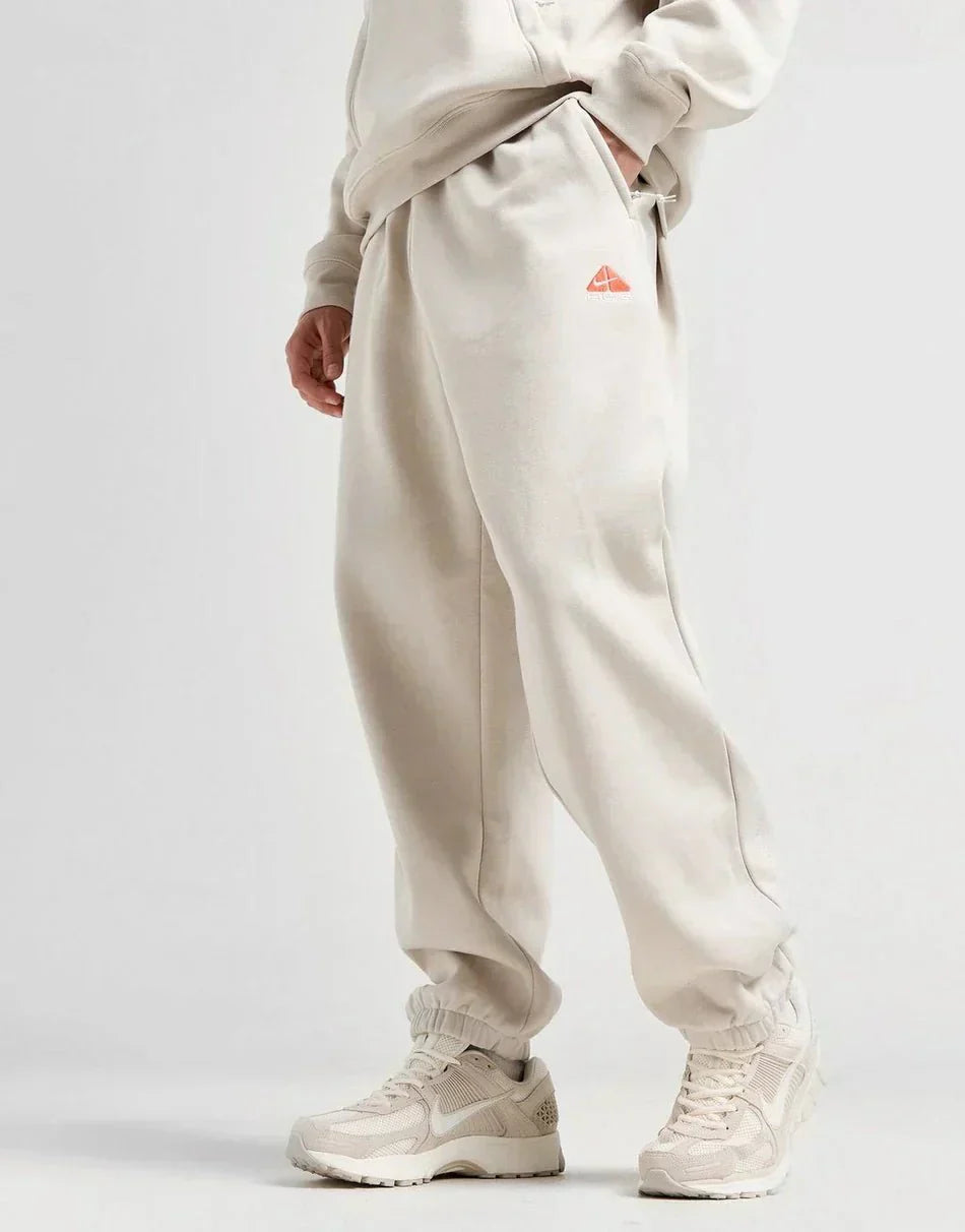 Pantalones deportivos Nike ACG para hombre