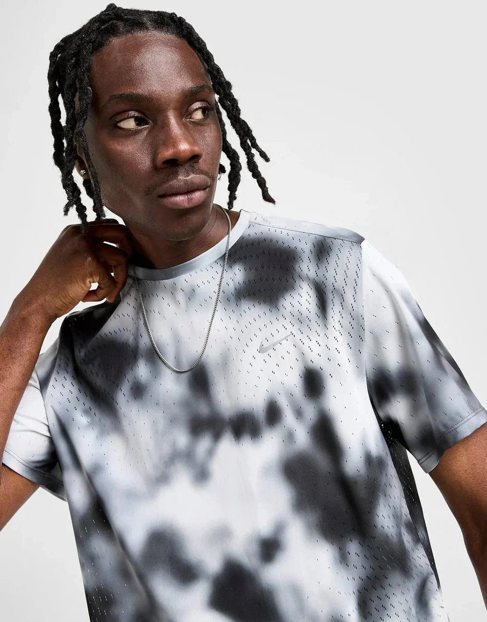 Camiseta estampada Nike Run Division